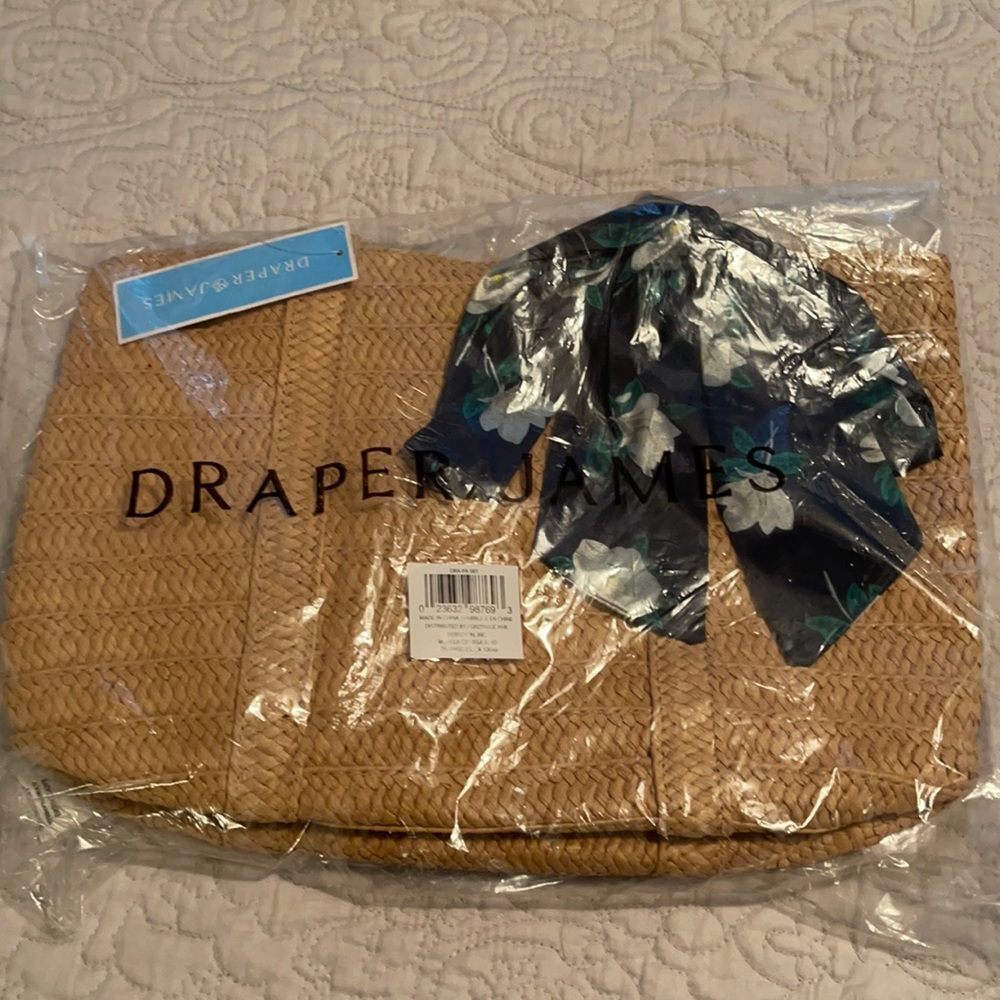 Draper James Bag! Never opened